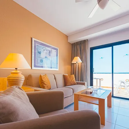 Ξενοδοχείο με διαμερίσματα Hollywood Mirage - Excel & Los Cristianos (Tenerife)