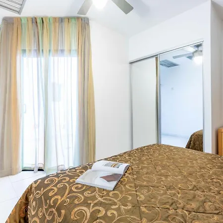 Ξενοδοχείο με διαμερίσματα Hollywood Mirage - Excel & Los Cristianos (Tenerife)