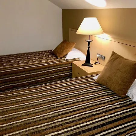 アパートホテル Ona Hollywood Mirage