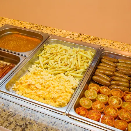 Ona Hollywood Mirage アパートホテル ロスクリスティアーノス