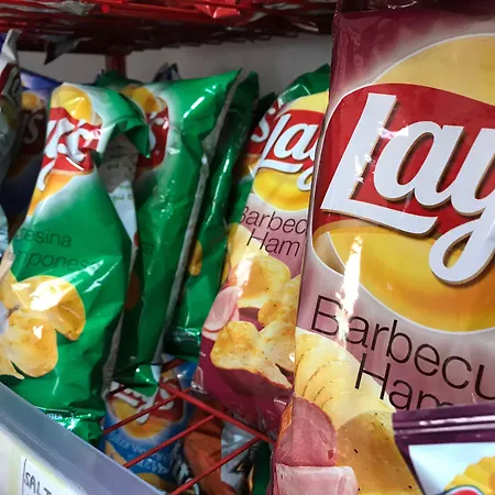 Ona Hollywood Mirage アパートホテル ロスクリスティアーノス