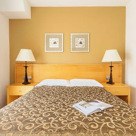 Ona Hollywood Mirage 4* ロスクリスティアーノス