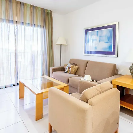 アパートホテル Ona Hollywood Mirage ロスクリスティアーノス