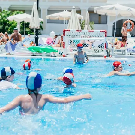 アパートホテル Ona Hollywood Mirage