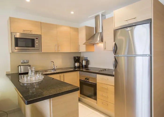 Apart-hotel Ona Hollywood Mirage 4*