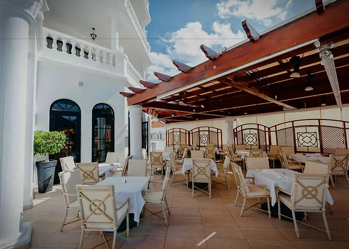 Apart-hotel Ona Hollywood Mirage 4*