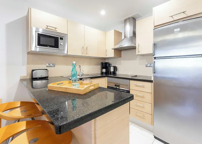 Ona Hollywood Mirage Apart-hotel 4*