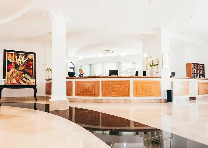 Ona Hollywood Mirage Los Cristianos (Tenerife)